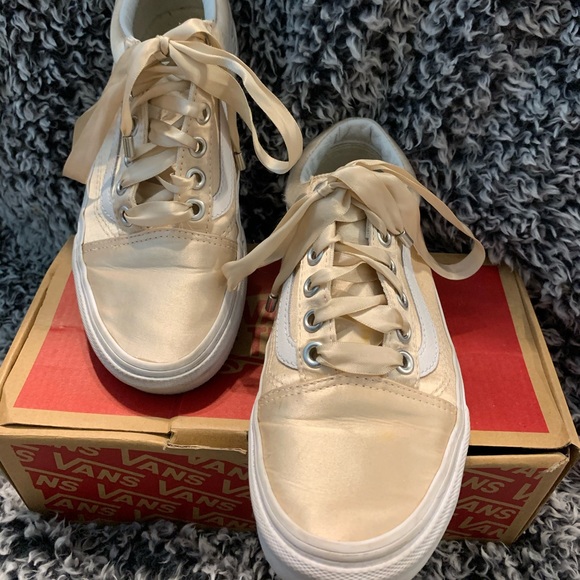Vans Old Skool Satin Sneakers - Picture 2 of 3